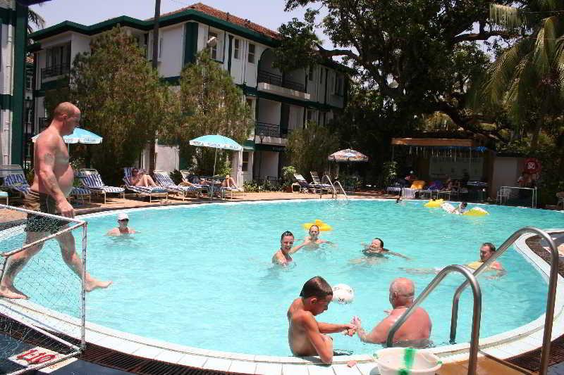 Dona Alcina Resorts Candolim Eksteriør bilde