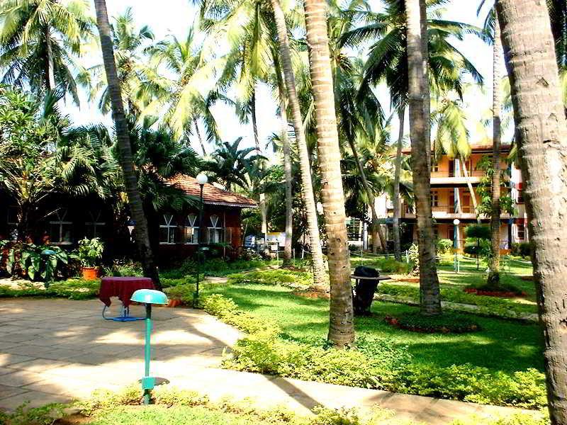 Dona Alcina Resorts Candolim Eksteriør bilde